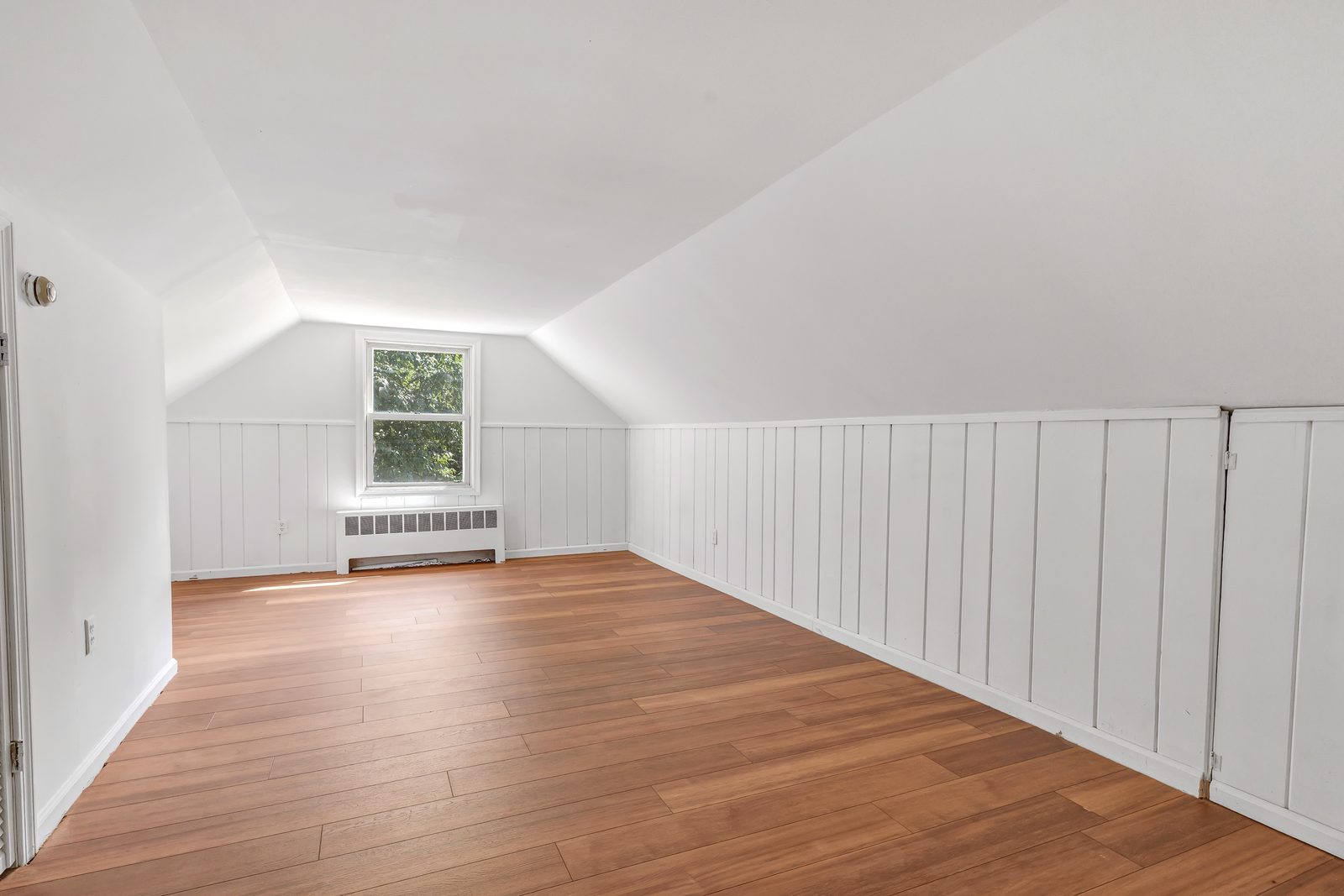 Bethel CT guest bedroom before virtual staging