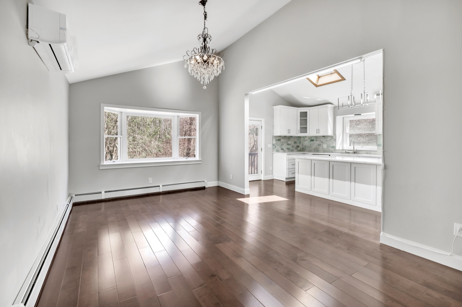 Empty New Milford CT dining room before virtual staging