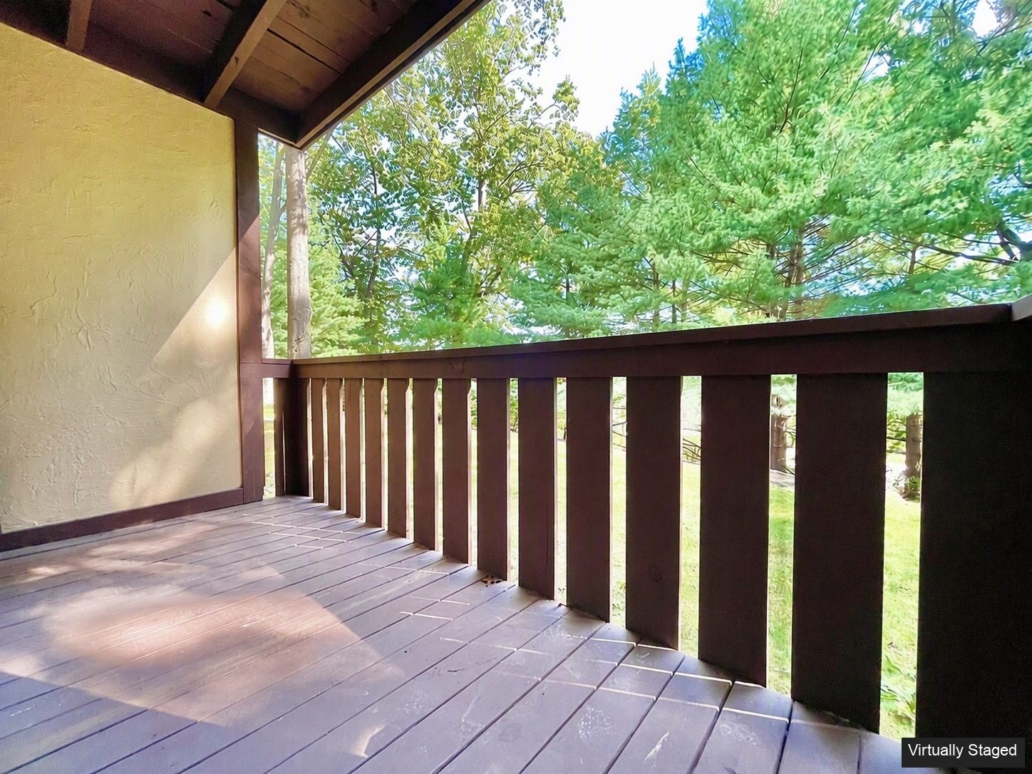 Stratford CT covered deck before virtual staging